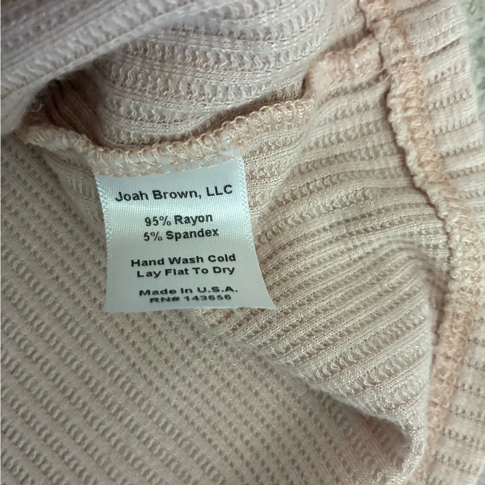 Joah Brown Boxy Oversized Cropped Tee - Picture 9 of 9